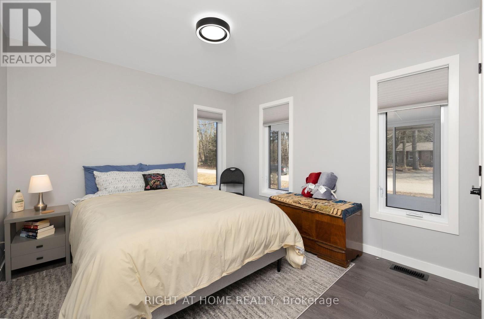 215 Wellington Street, Gravenhurst, Ontario  P1P 1B2 - Photo 24 - X12202514
