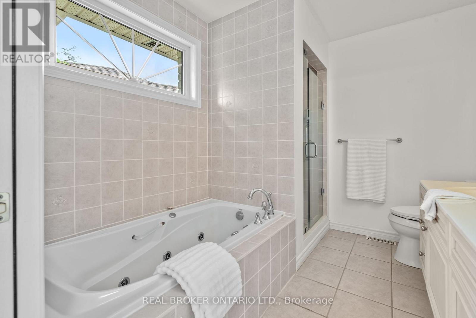 937 Ralphson Crescent, Peterborough West, Ontario  K9J 8R5 - Photo 12 - X12202545