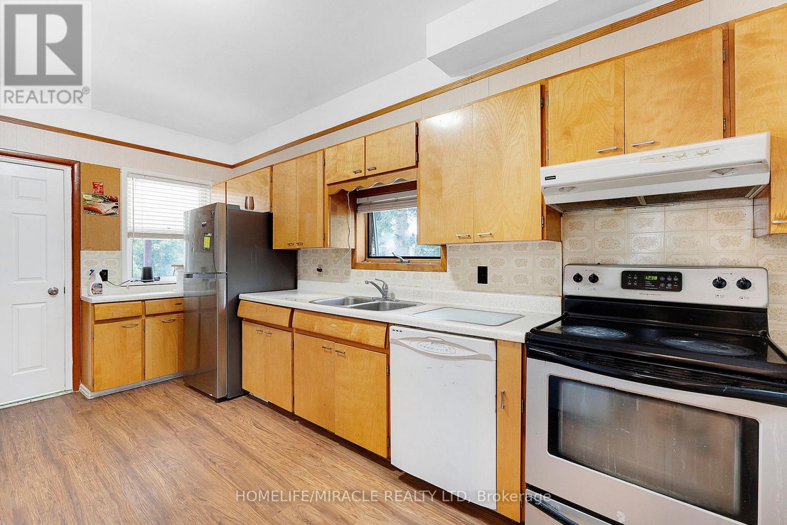 4310 Bampfield Street, Niagara Falls, Ontario  L2E 1G8 - Photo 14 - X12202650