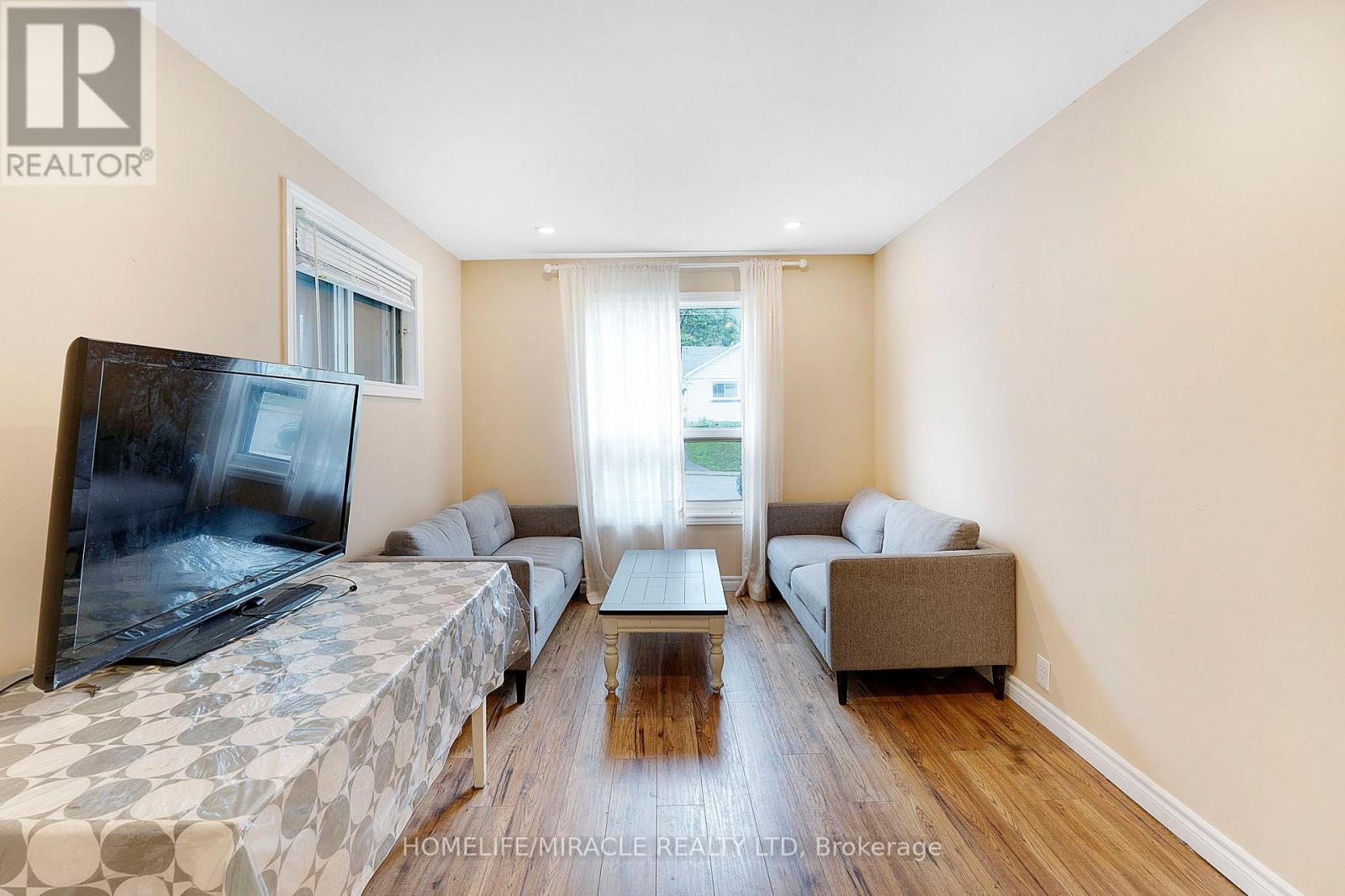4310 Bampfield Street, Niagara Falls, Ontario  L2E 1G8 - Photo 8 - X12202650