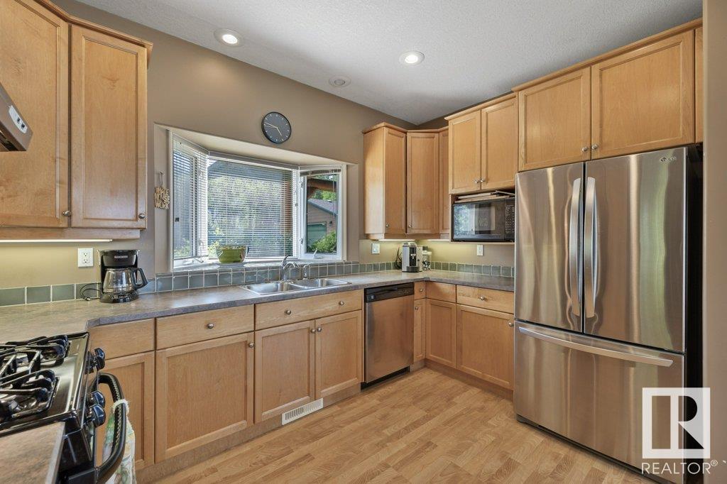 152/154 Crystal Springs Dr, Rural Wetaskiwin County, Alberta  T0C 2V0 - Photo 17 - E4440914