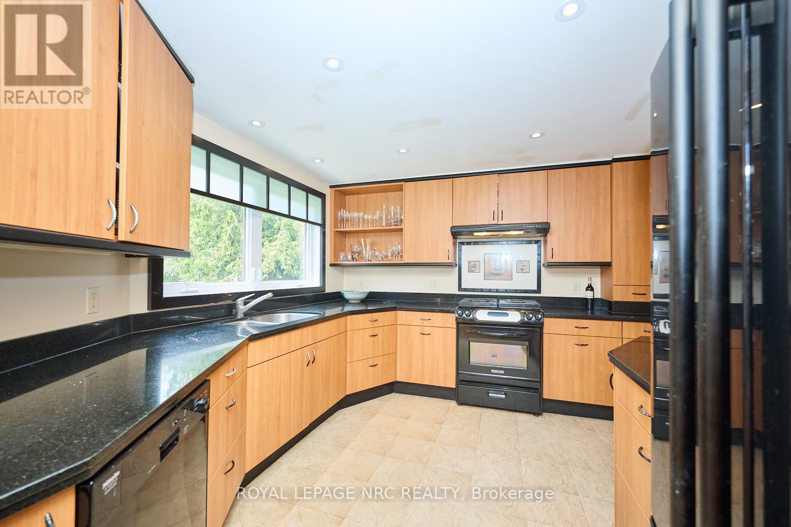 20 The Cedars, St. Catharines, Ontario  L2M 6M8 - Photo 11 - X12202907