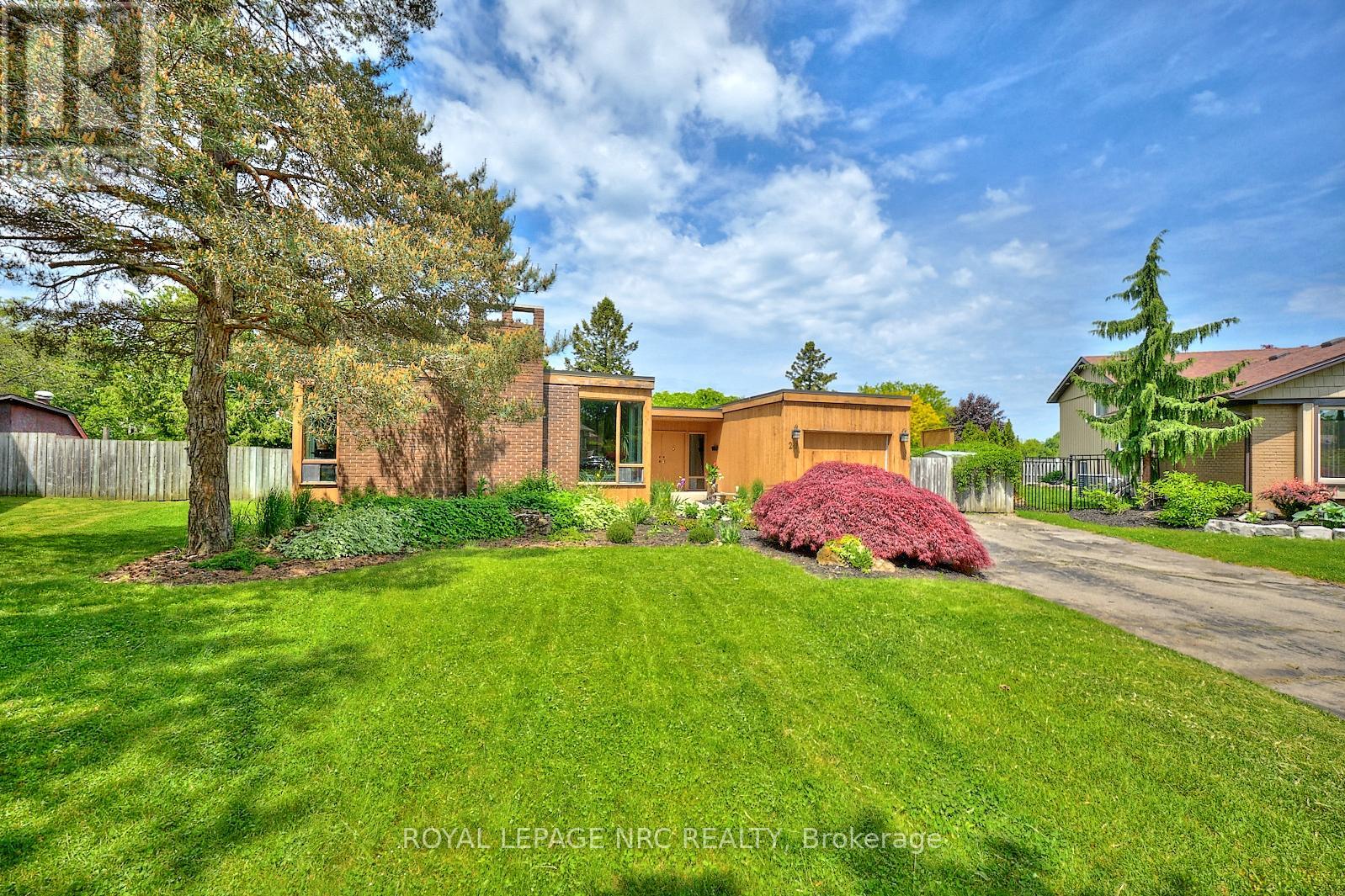 20 The Cedars, St. Catharines, Ontario  L2M 6M8 - Photo 3 - X12202907