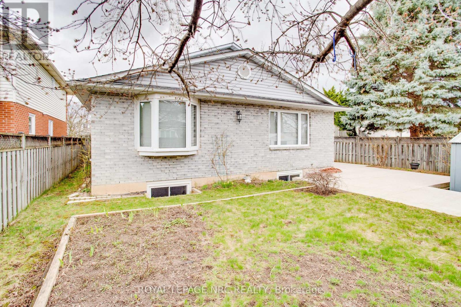 14 Bascary Crescent, St. Catharines (Rykert/vansickle), Ontario  L2S 3M7 - Photo 34 - X12202920