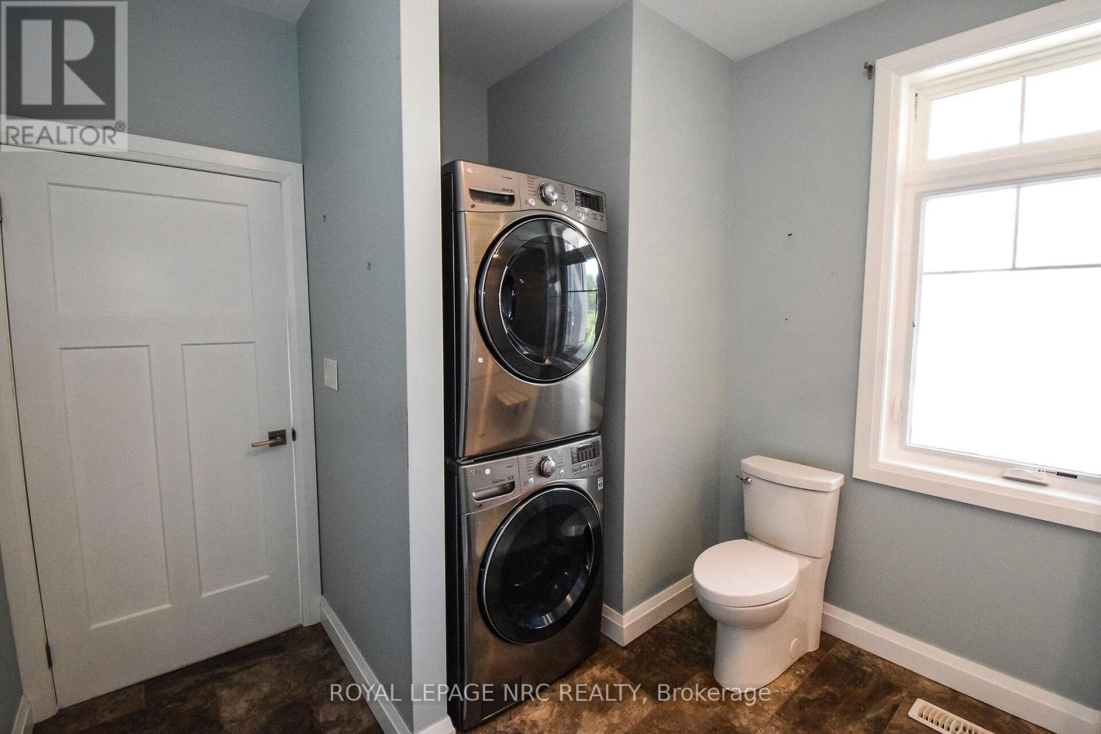 11561 Beach Road E, Wainfleet (Lakeshore), Ontario  L0S 1V0 - Photo 27 - X12202932