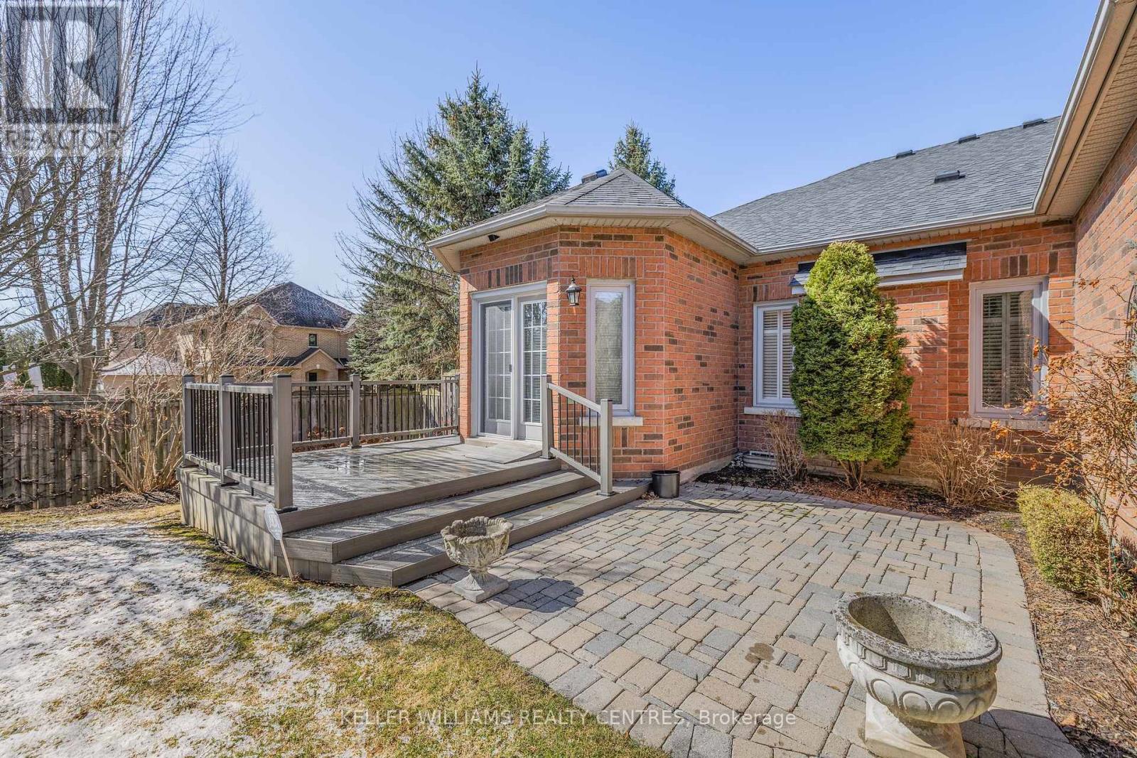 795 Foxcroft Boulevard, Newmarket, Ontario  L3X 1M8 - Photo 40 - N12136203