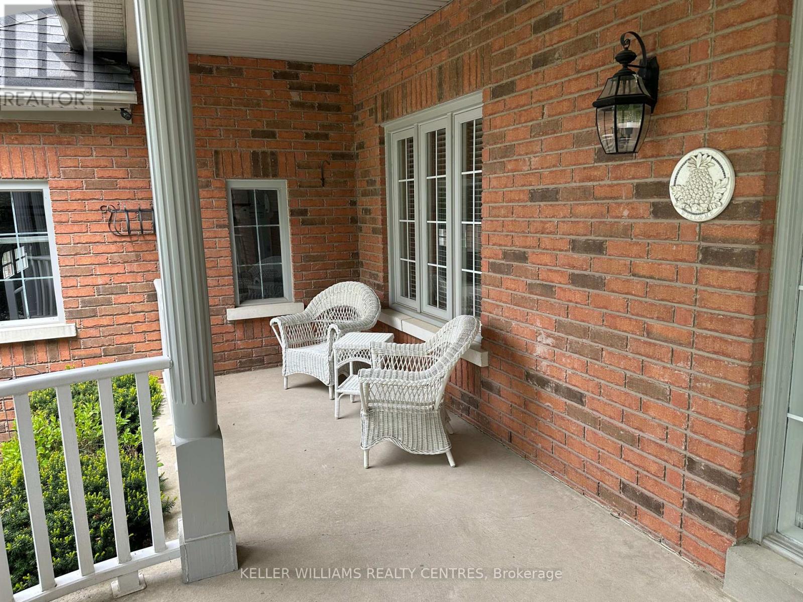 795 Foxcroft Boulevard, Newmarket, Ontario  L3X 1M8 - Photo 7 - N12136203