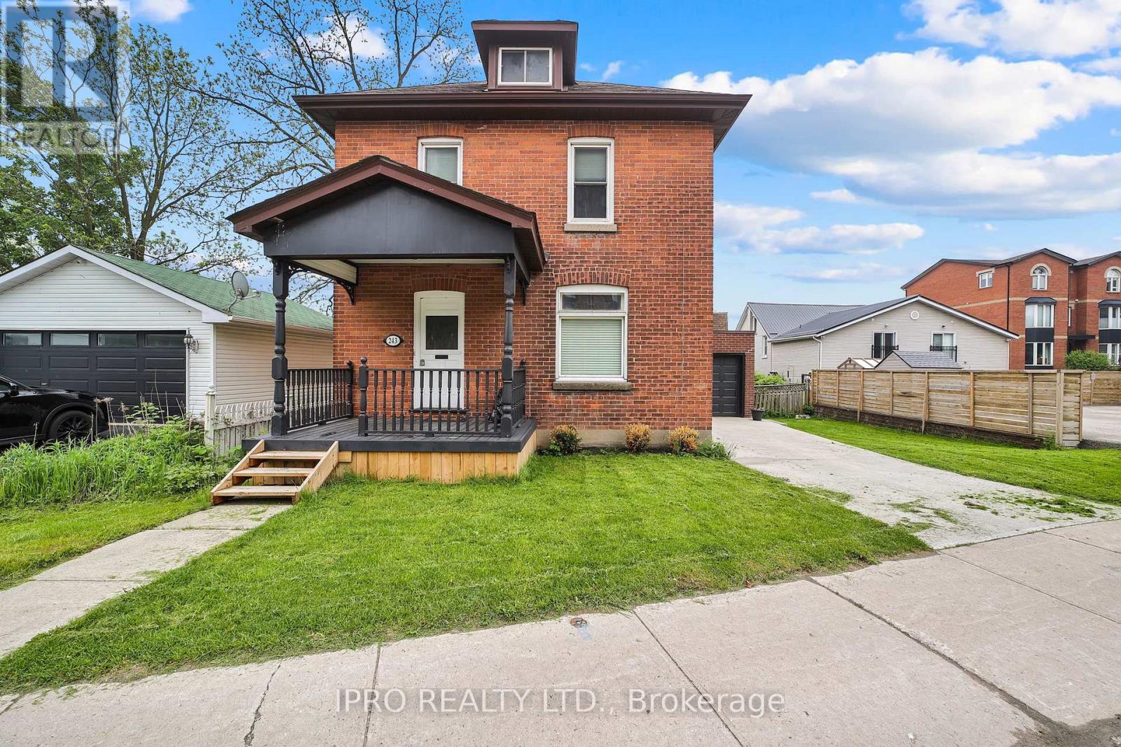 243 DUNLOP STREET E, Barrie, Ontario