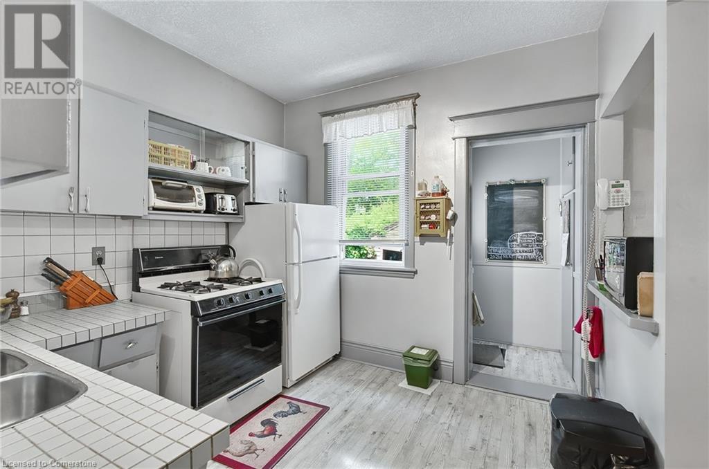 184 Rosslyn Avenue S, Hamilton, Ontario  L8M 3J5 - Photo 11 - 40738304