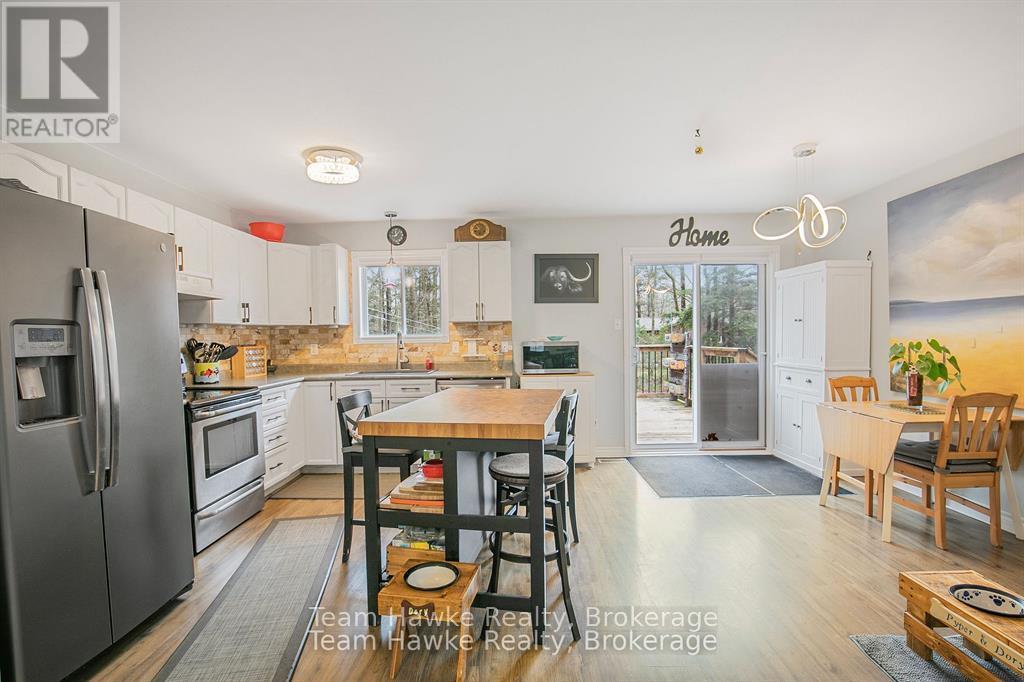 22 Laurier Boulevard, Tiny, Ontario  L9M 0J2 - Photo 8 - S12202949