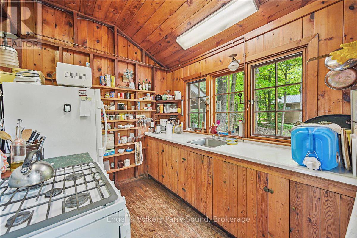 53 Birdwood Lane, Mcdougall, Ontario  P2A 2W7 - Photo 15 - X12202930