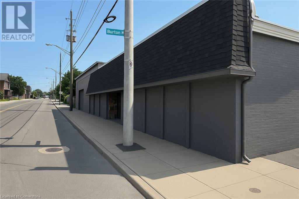 360 N Wentworth Street N Unit# 2, Hamilton, Ontario  L8L 5W3 - Photo 3 - 40696761