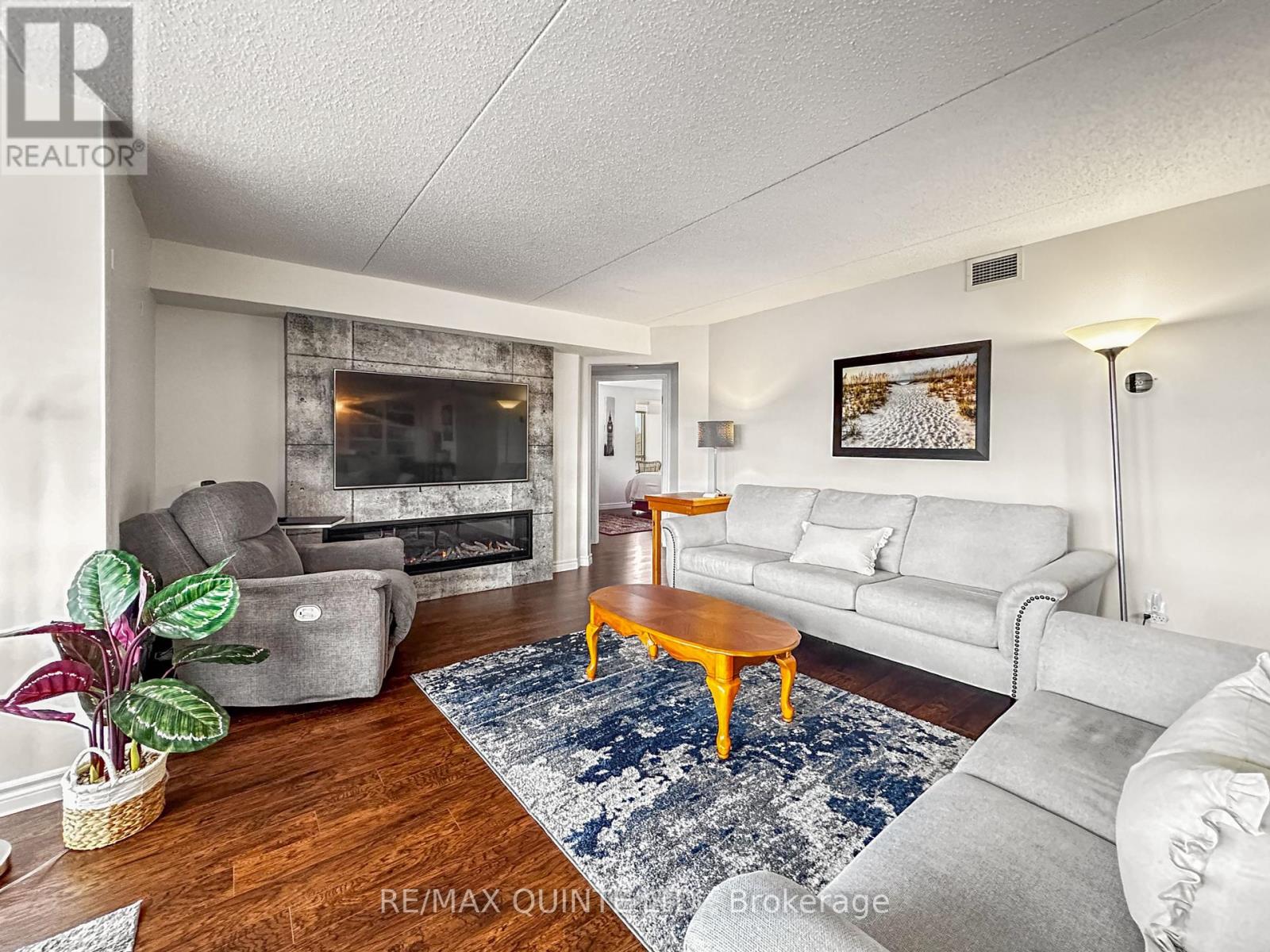 401 - 1 Queen Street, Cobourg, Ontario  K9A 1M8 - Photo 17 - X12202909