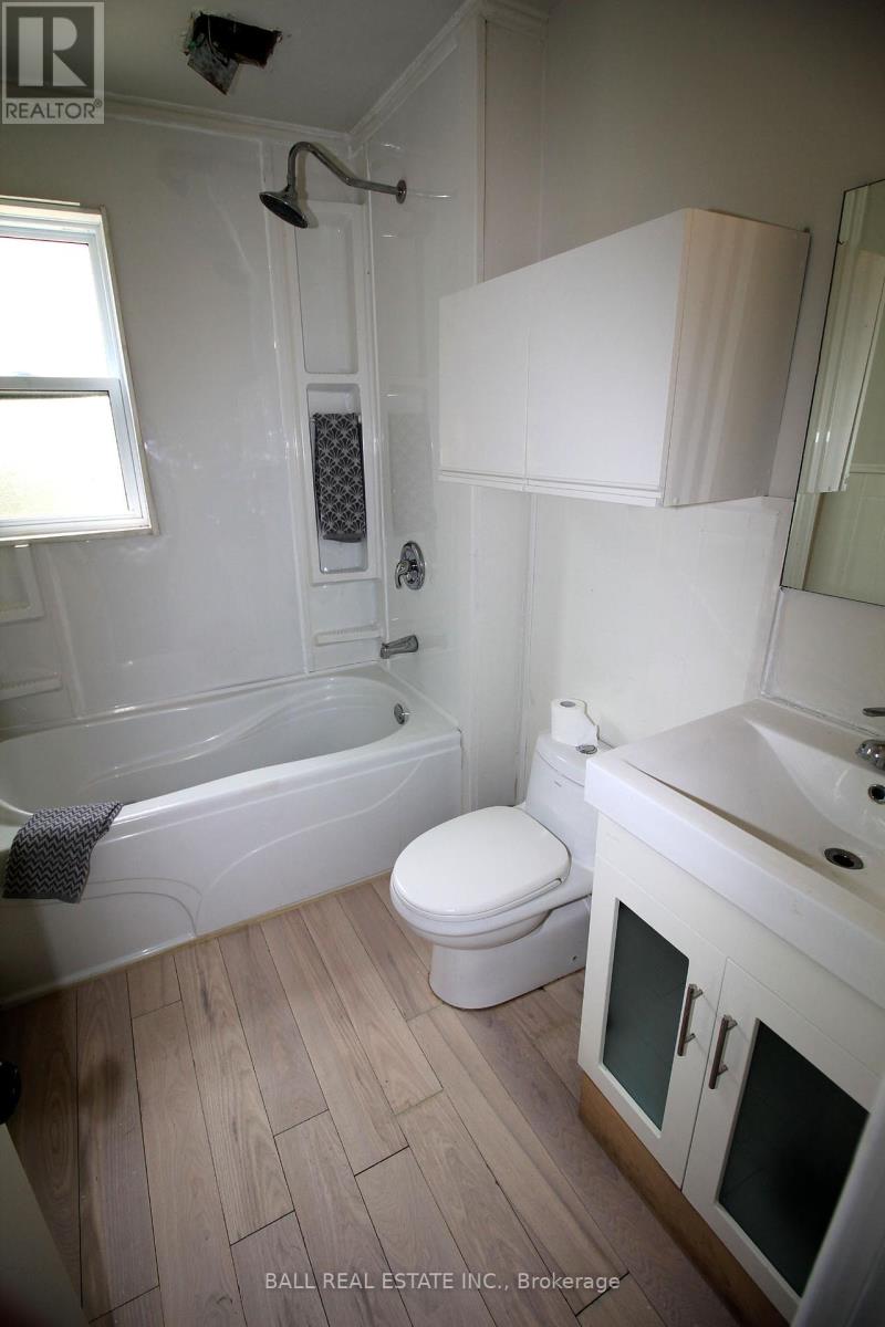 99 Moore Lane, Bancroft (Dungannon Ward), Ontario  K0L 1C0 - Photo 25 - X12202948