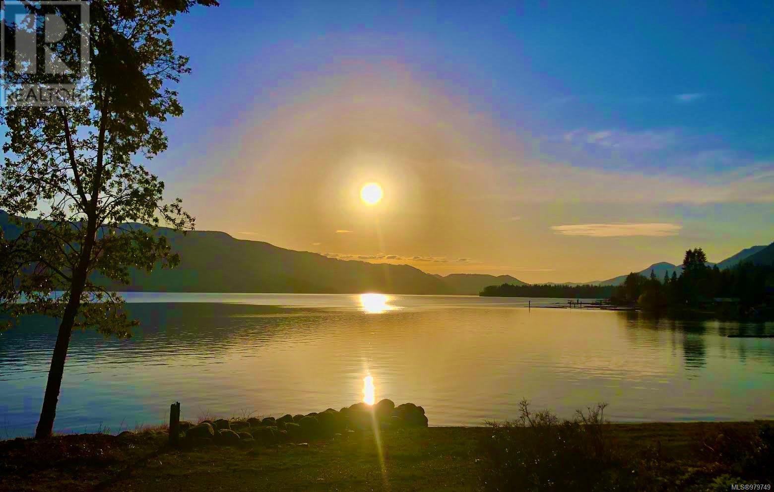 LOT B Sa-Seen-Os Rd, Youbou, British Columbia