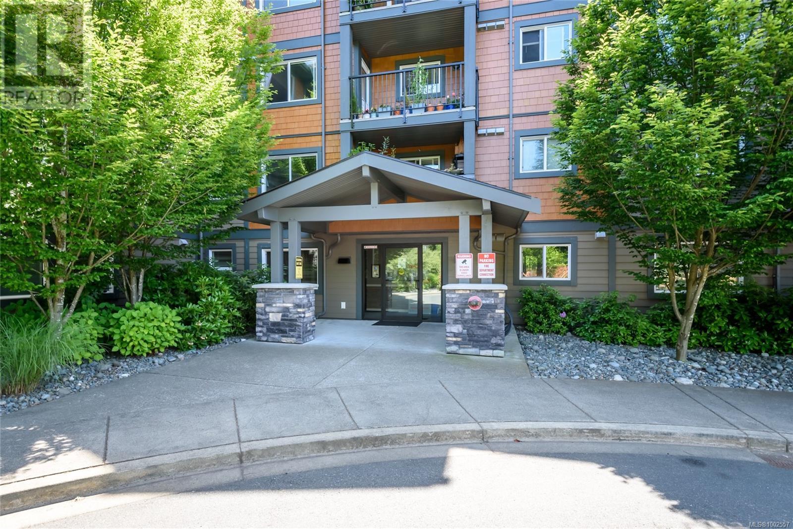 401 1944 Riverside Lane, Courtenay, British Columbia  V9N 0E5 - Photo 3 - 1002557