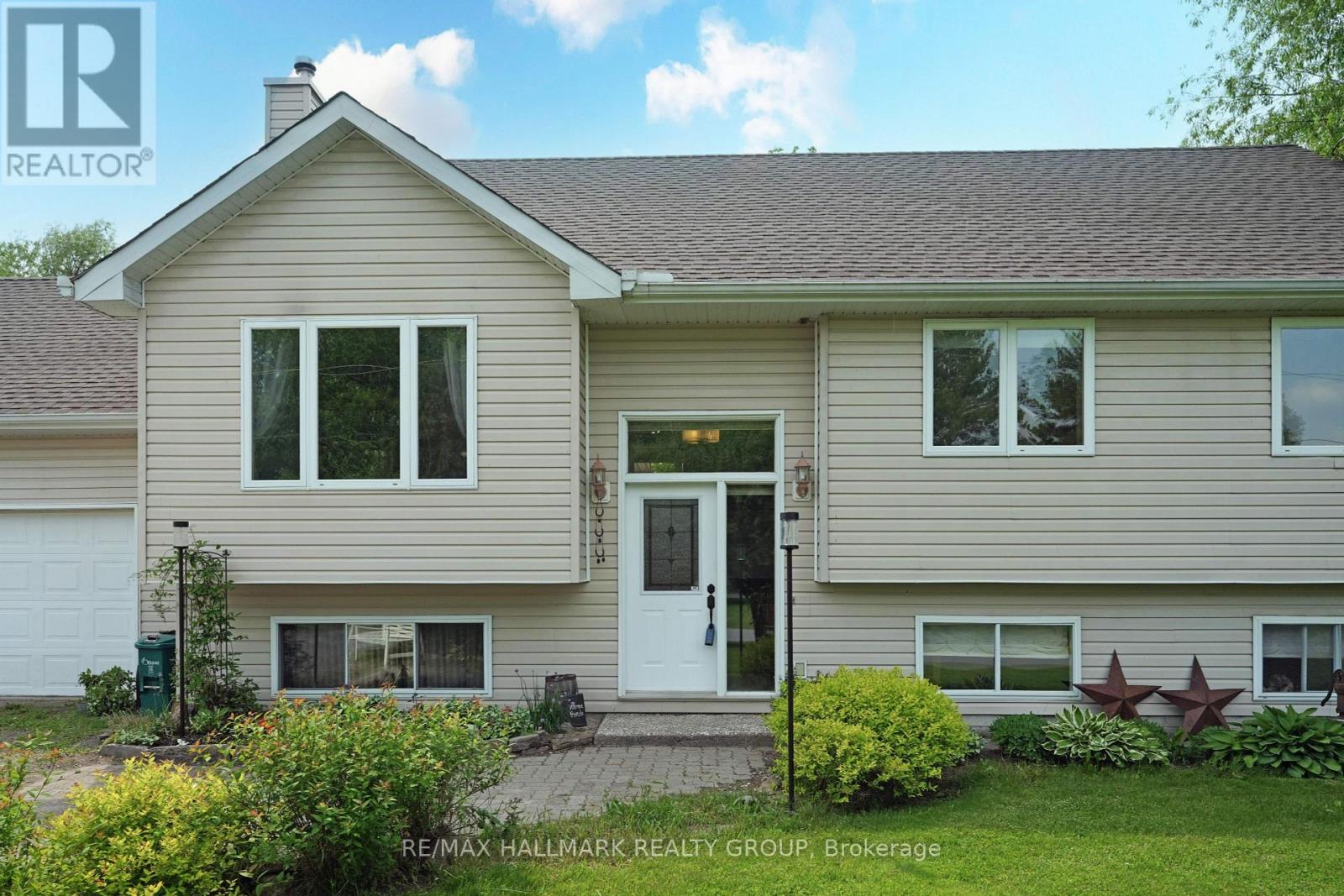 184 Old Pakenham Road, Ottawa, Ontario  K0A 1X0 - Photo 3 - X12202872