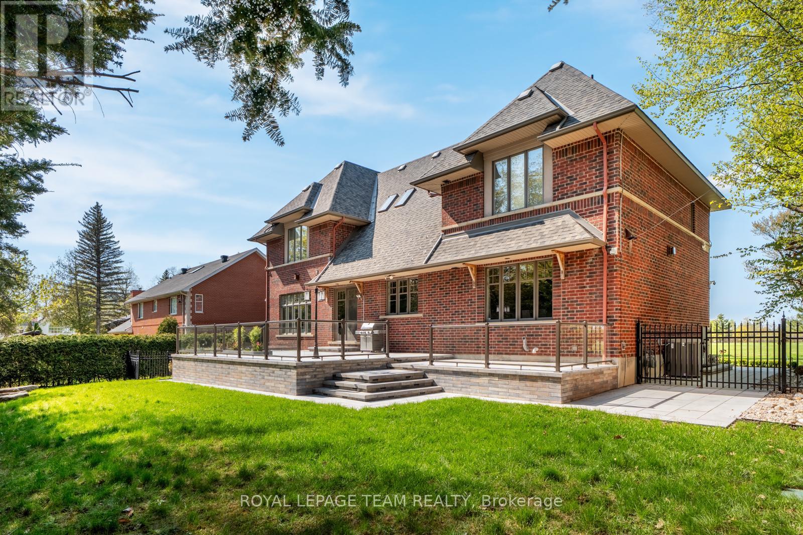 250 Sandridge Road, Ottawa, Ontario  K1L 5A2 - Photo 39 - X12202917