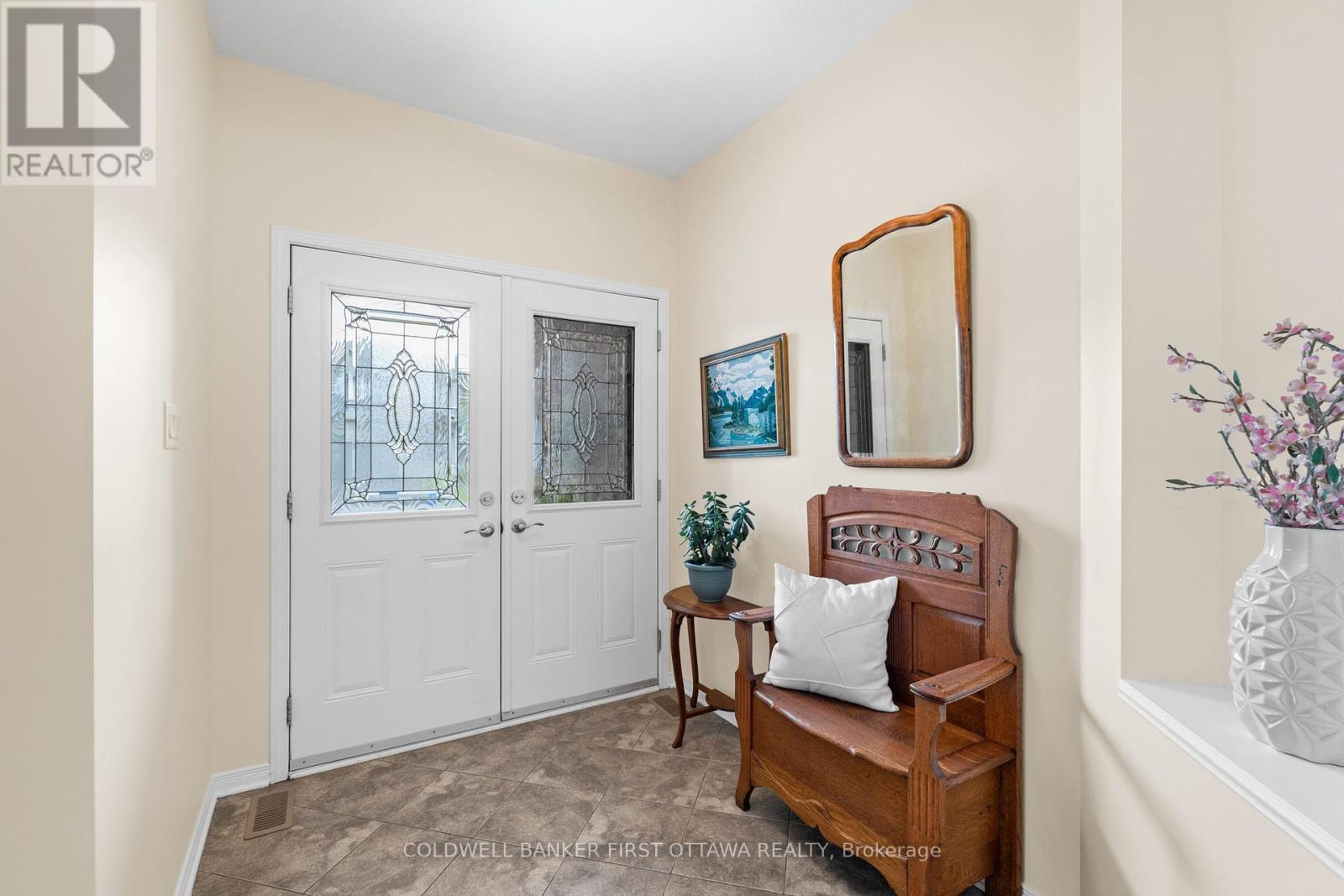 64 Moe Robillard Street, Arnprior, Ontario  K7S 0C7 - Photo 3 - X12202963