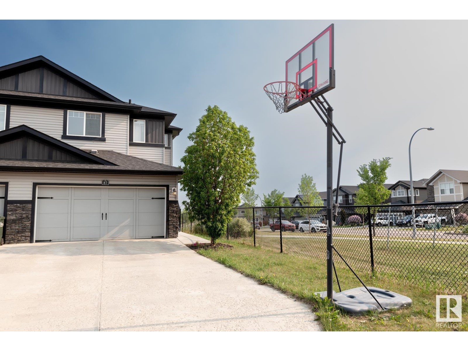 Property at 87 Avebury CO image 1