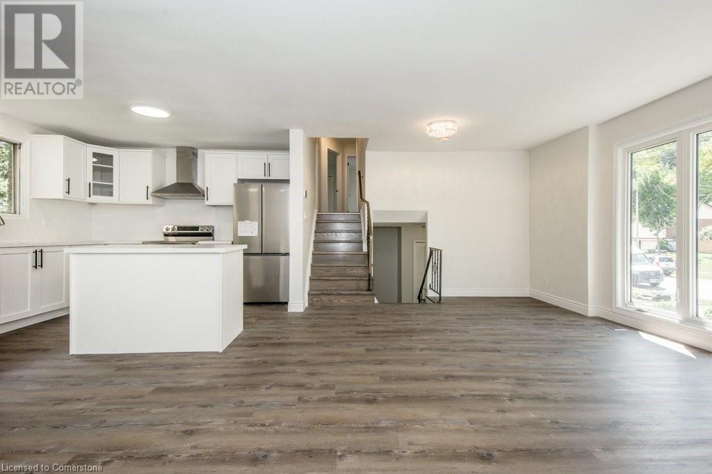 590 Canewood Crescent Unit# Main, Waterloo, Ontario  N2L 5P5 - Photo 3 - 40738524