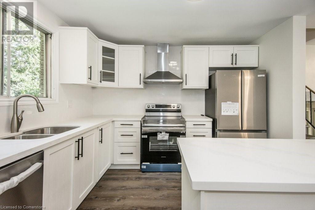 590 Canewood Crescent Unit# Main, Waterloo, Ontario  N2L 5P5 - Photo 7 - 40738524