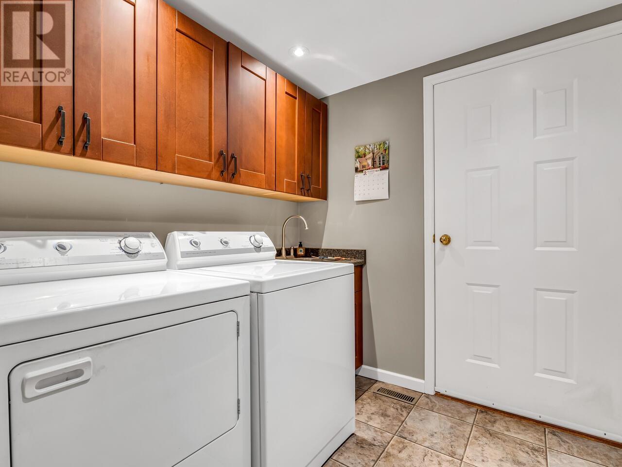 735 Sprice Avenue, Coquitlam, British Columbia  V3J 2P2 - Photo 19 - R3001228