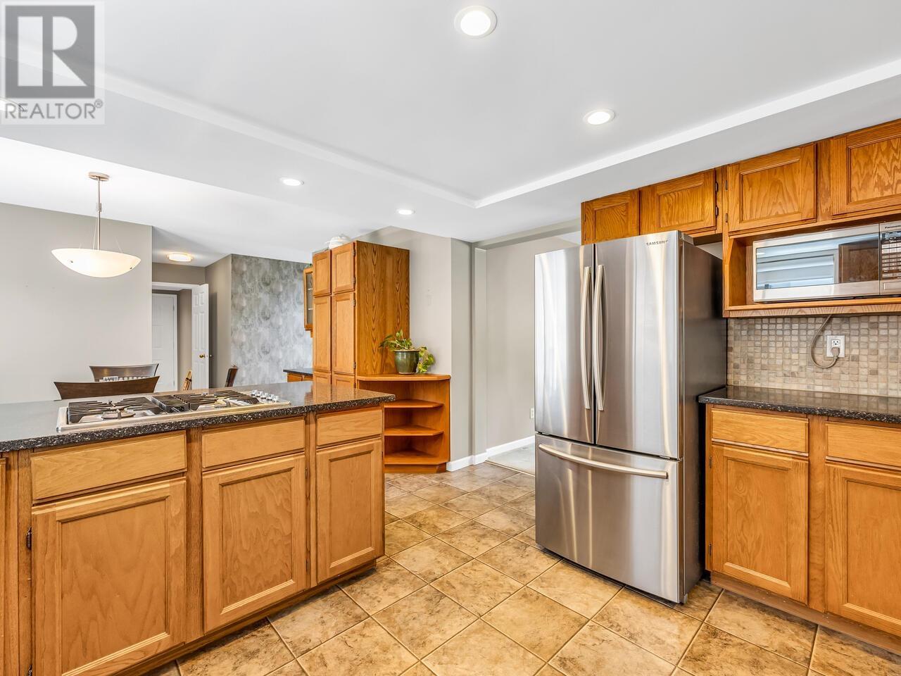 735 Sprice Avenue, Coquitlam, British Columbia  V3J 2P2 - Photo 8 - R3001228
