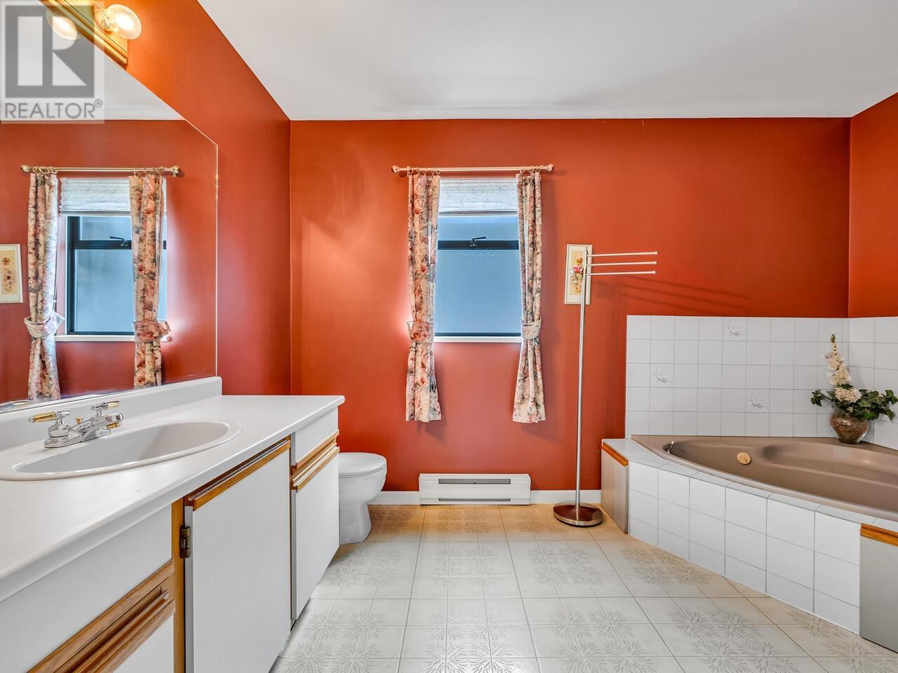 735 Sprice Avenue, Coquitlam, British Columbia  V3J 2P2 - Photo 29 - R3001228