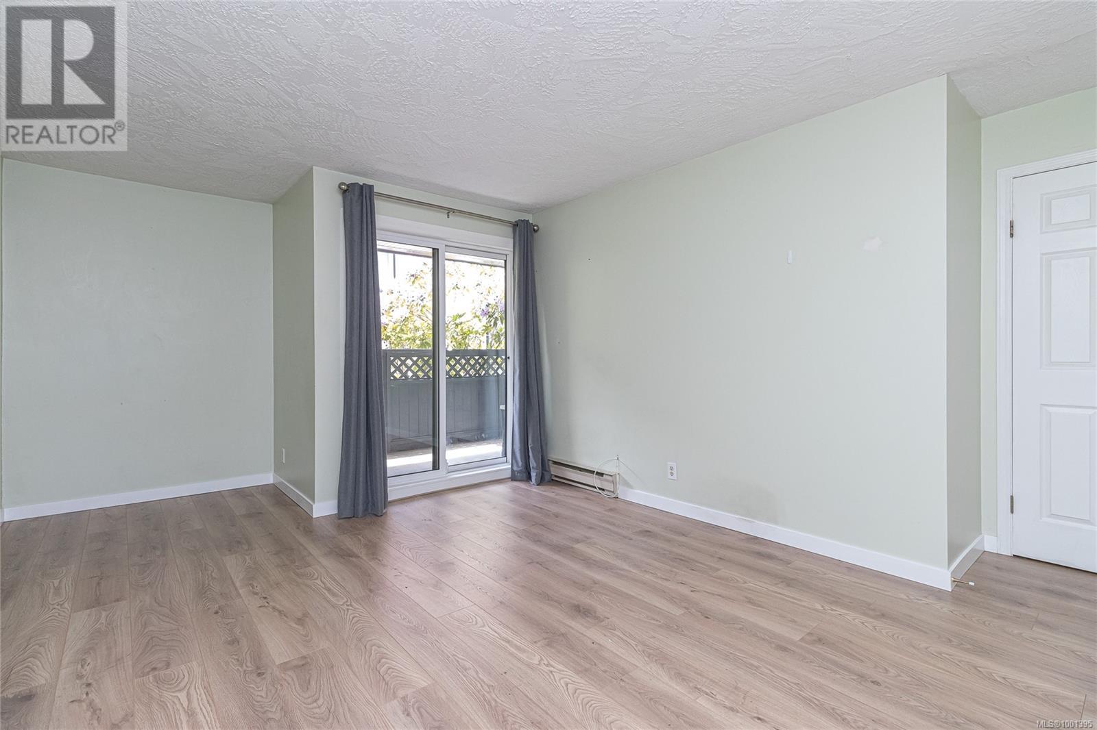 104 3900 Shelbourne St, Saanich, British Columbia  V8P 4H8 - Photo 28 - 1001395