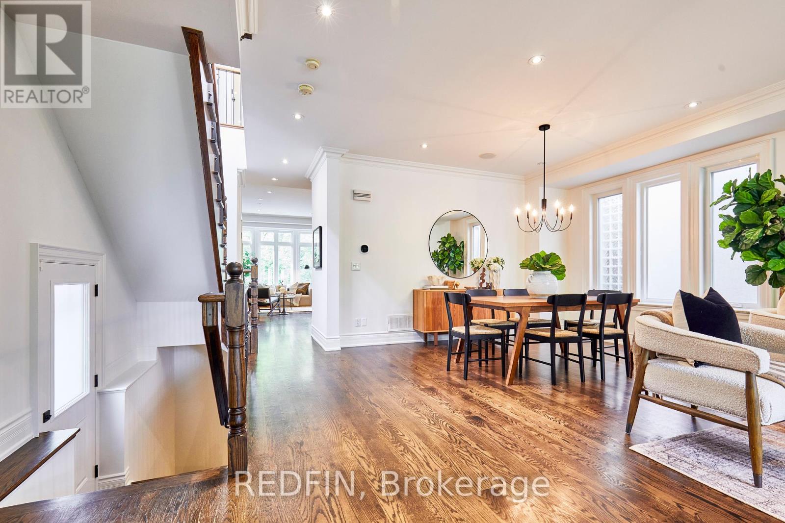 516 Melrose Avenue, Toronto (Bedford Park-Nortown), Ontario  M5M 2A2 - Photo 6 - C12202852