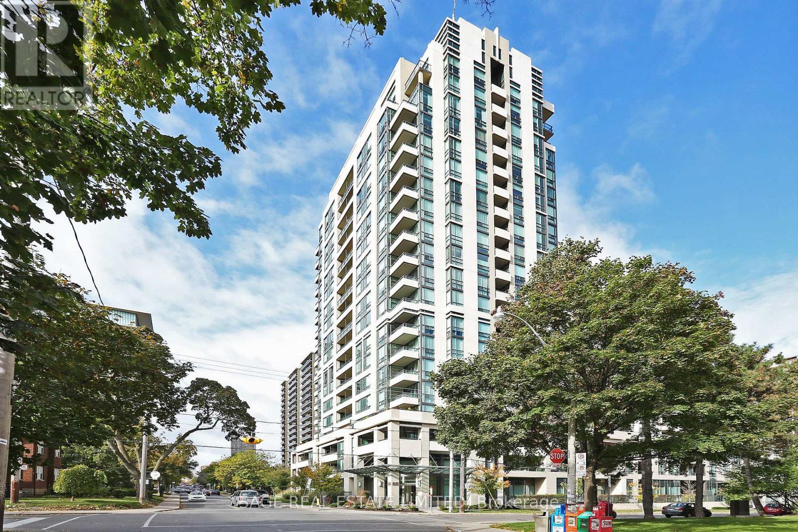 905 - 88 BROADWAY AVENUE, Toronto, Ontario