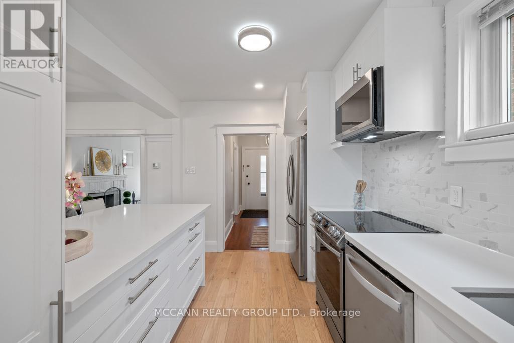 168 Roslin Avenue, Toronto, Ontario  M4N 1Z6 - Photo 20 - C12202897