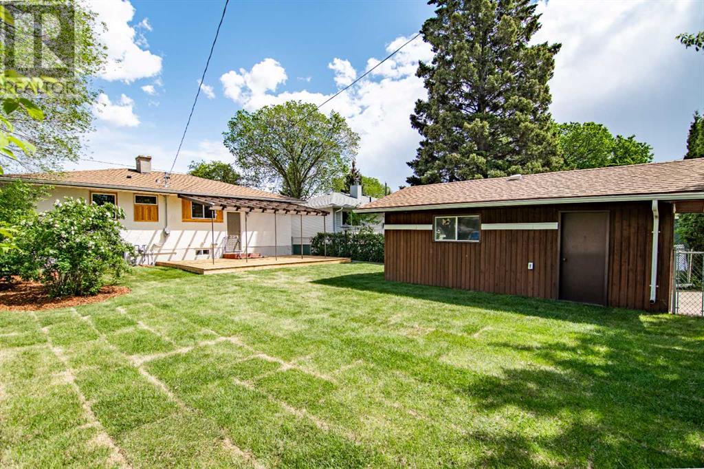 3928 43 Avenue, Red Deer, Alberta  T4N 3B9 - Photo 26 - A2227466
