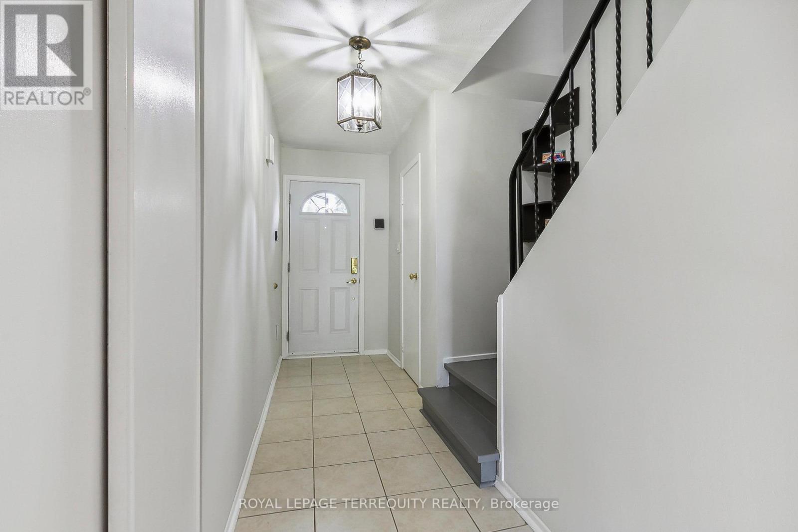 139 Huntingdale Boulevard, Toronto, Ontario  M1W 1T2 - Photo 4 - E12202824