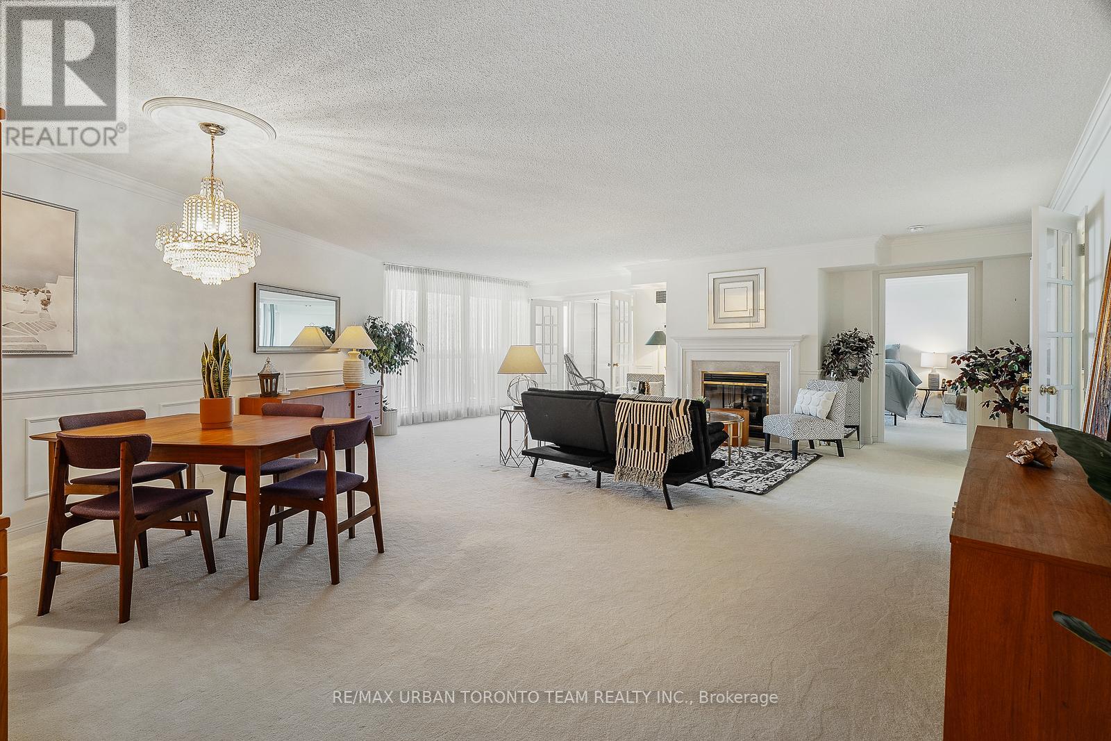 1012 - 610 Bullock Drive, Markham, Ontario  L3R 0G1 - Photo 1 - N12117102