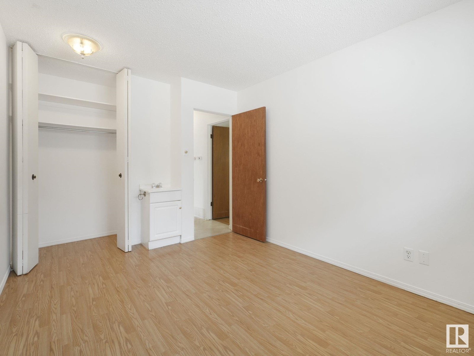 5408 92a Av Nw, Edmonton, Alberta  T6B 0T1 - Photo 37 - E4440924