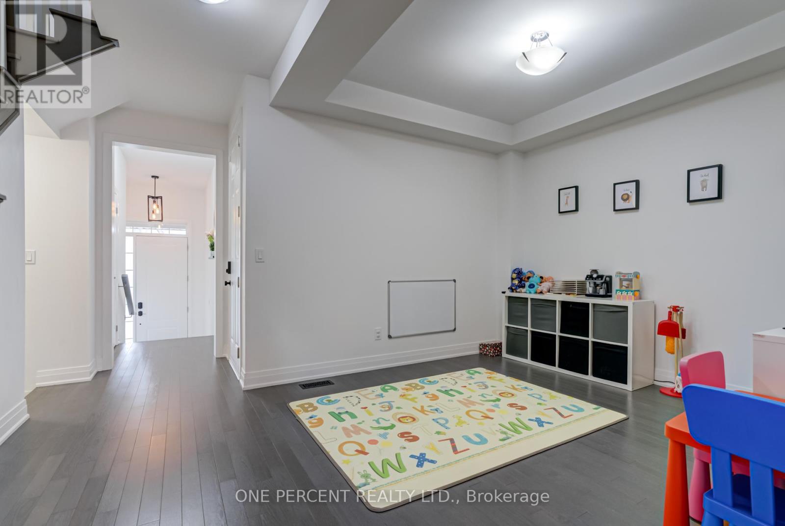 15 Richard Boyd Drive, East Gwillimbury, Ontario  L9N 0S6 - Photo 7 - N12201092