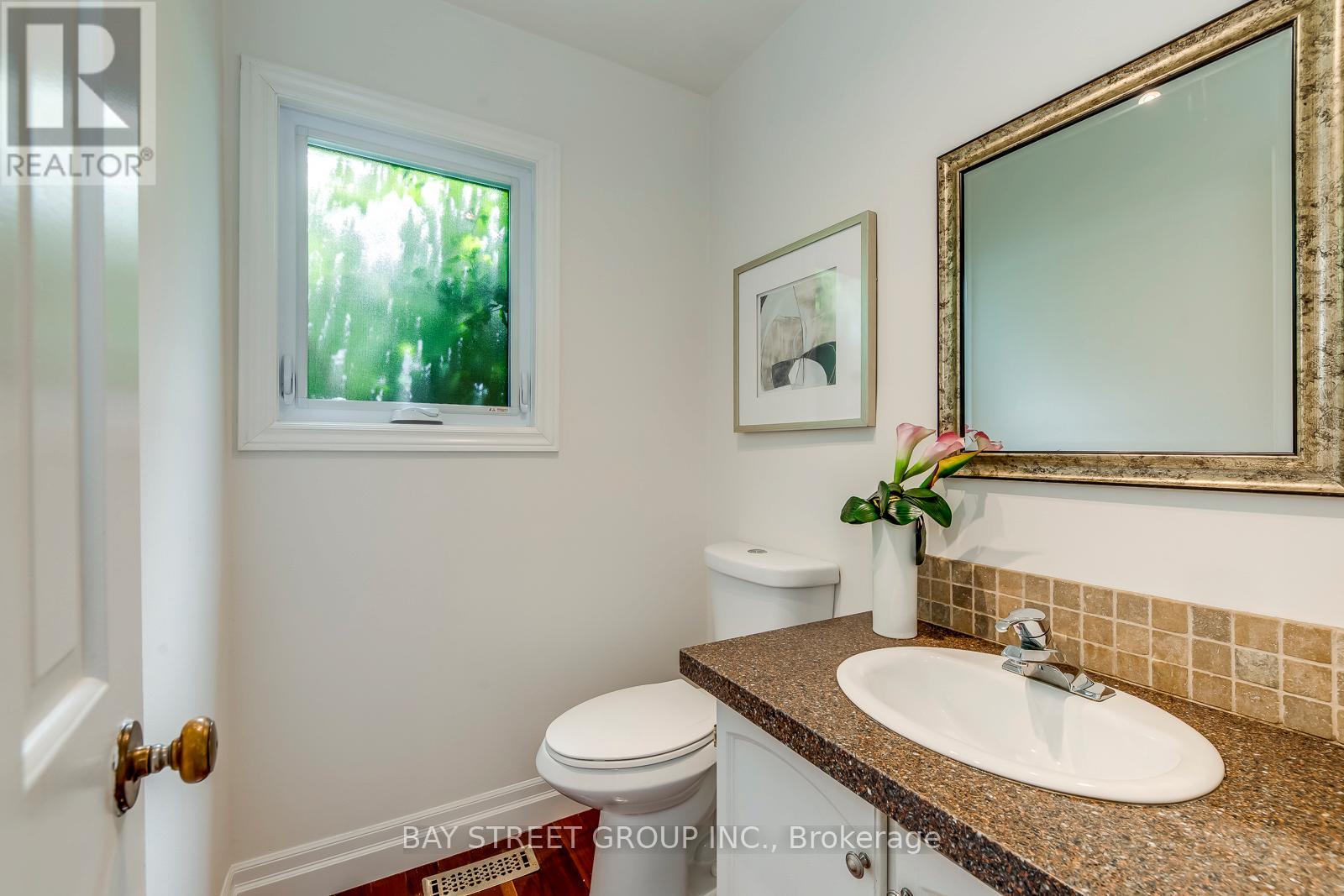 130 All Saints Crescent, Oakville, Ontario  L6J 5Y7 - Photo 21 - W12152916