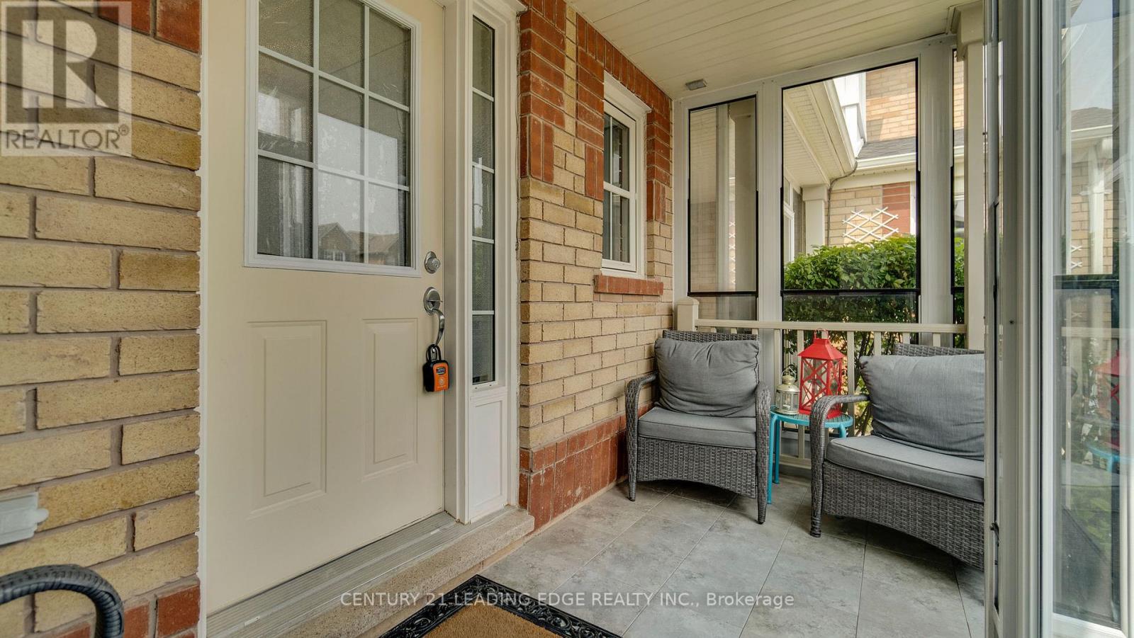 15 Jamesway Crescent, Whitchurch-Stouffville, Ontario  L4A 0A3 - Photo 3 - N12202911