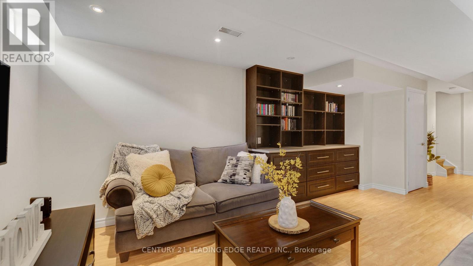 15 Jamesway Crescent, Whitchurch-Stouffville, Ontario  L4A 0A3 - Photo 34 - N12202911