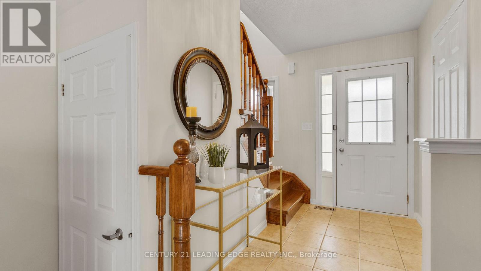 15 Jamesway Crescent, Whitchurch-Stouffville, Ontario  L4A 0A3 - Photo 5 - N12202911
