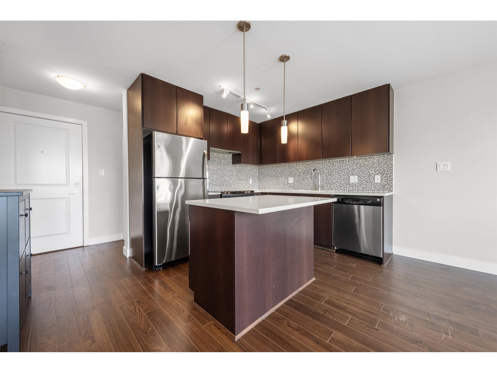 307 15795 Croydon Drive, Surrey, British Columbia  V3Z 2L6 - Photo 17 - R3012390
