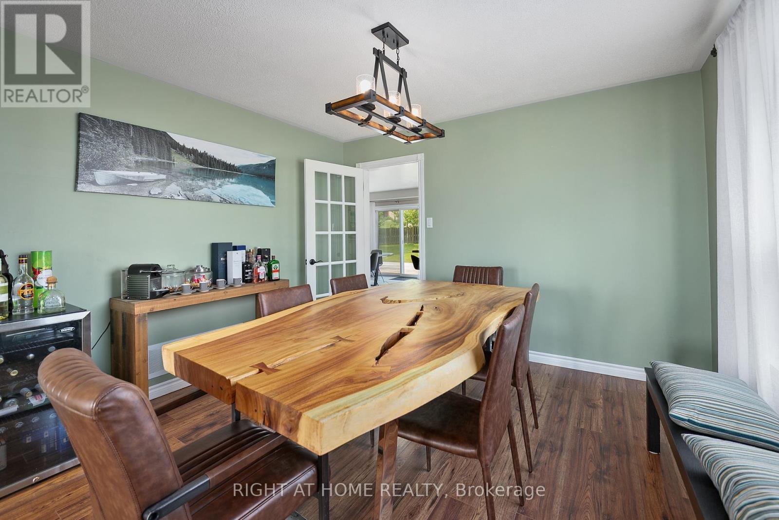 30 Ruffet Drive, Barrie, Ontario  L4N 0P1 - Photo 8 - S12202835