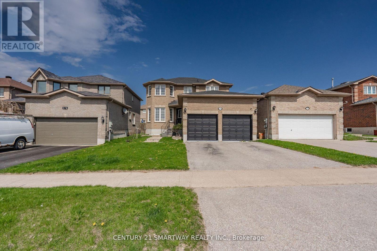 176 Dean Avenue, Barrie, Ontario  L4N 0W1 - Photo 2 - S12202842