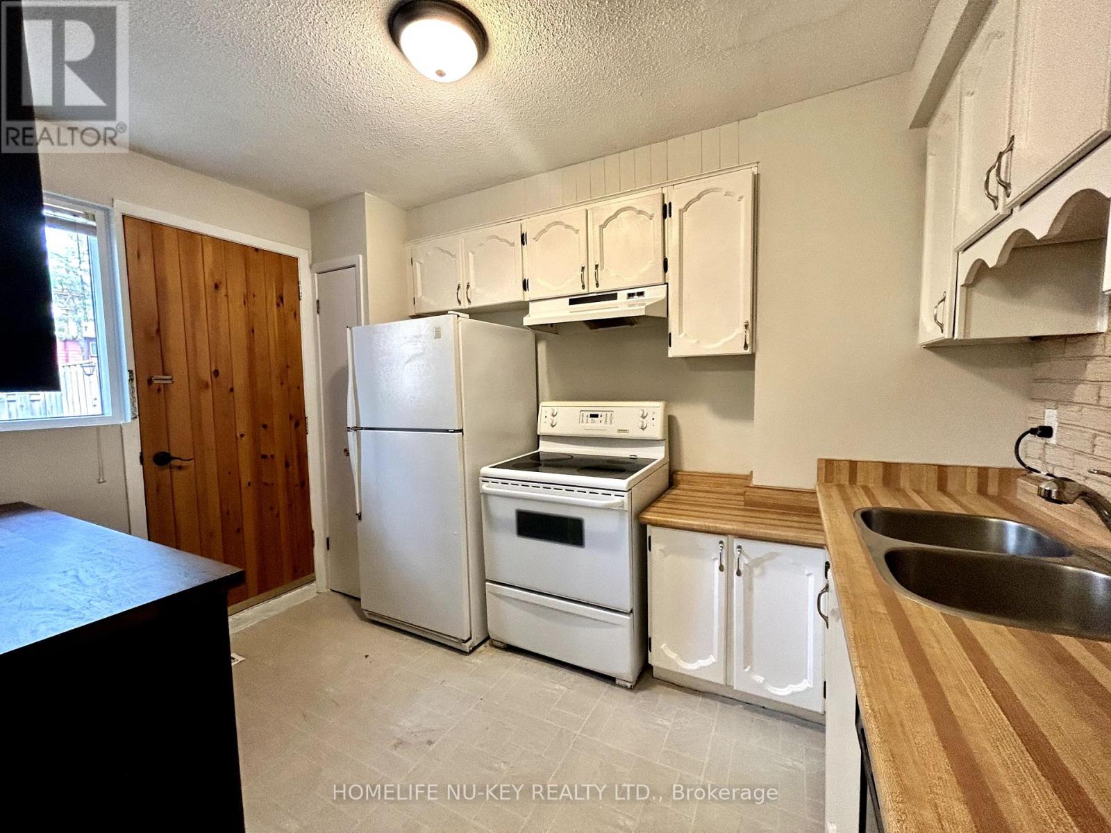D4 - 63 Ferris Lane, Barrie, Ontario  L4M 5C4 - Photo 10 - S12202929