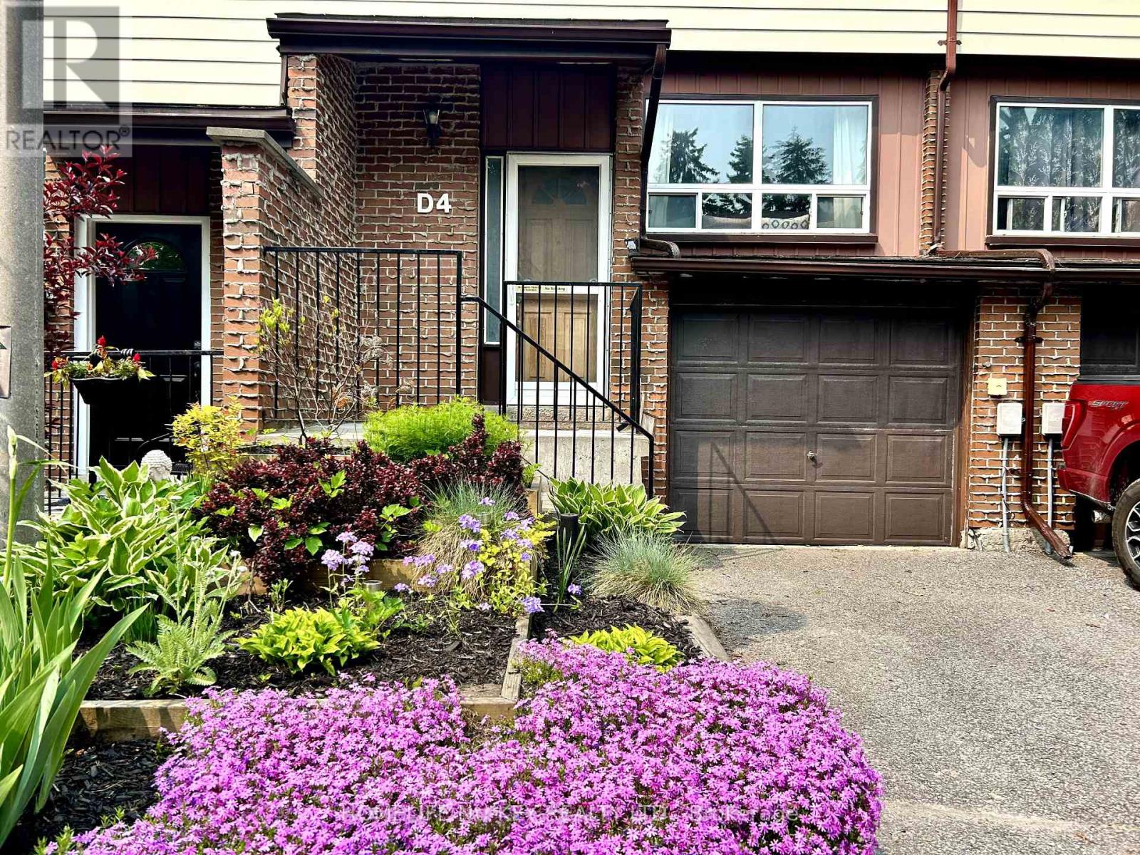 D4 - 63 Ferris Lane, Barrie, Ontario  L4M 5C4 - Photo 2 - S12202929
