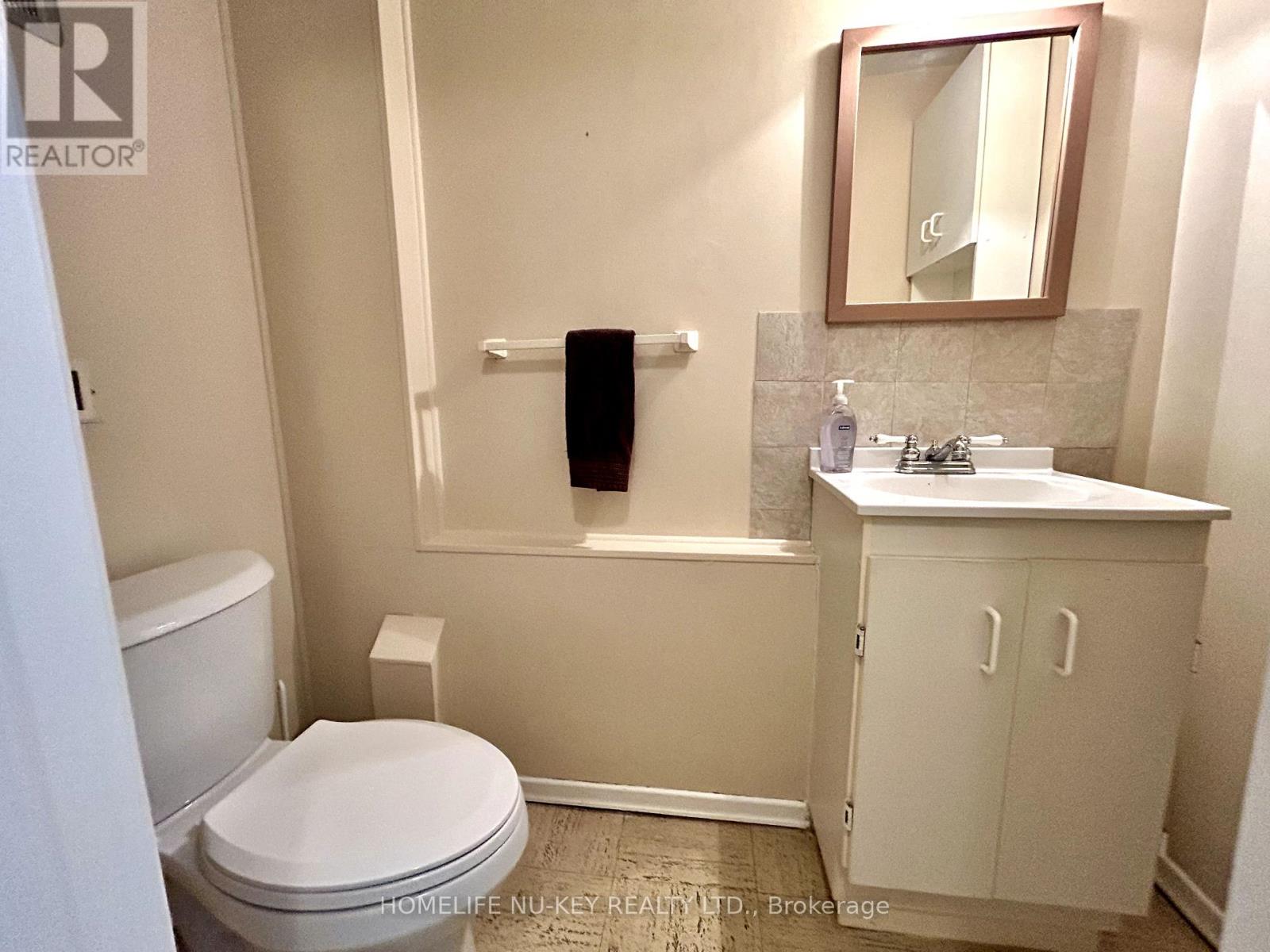 D4 - 63 Ferris Lane, Barrie, Ontario  L4M 5C4 - Photo 21 - S12202929