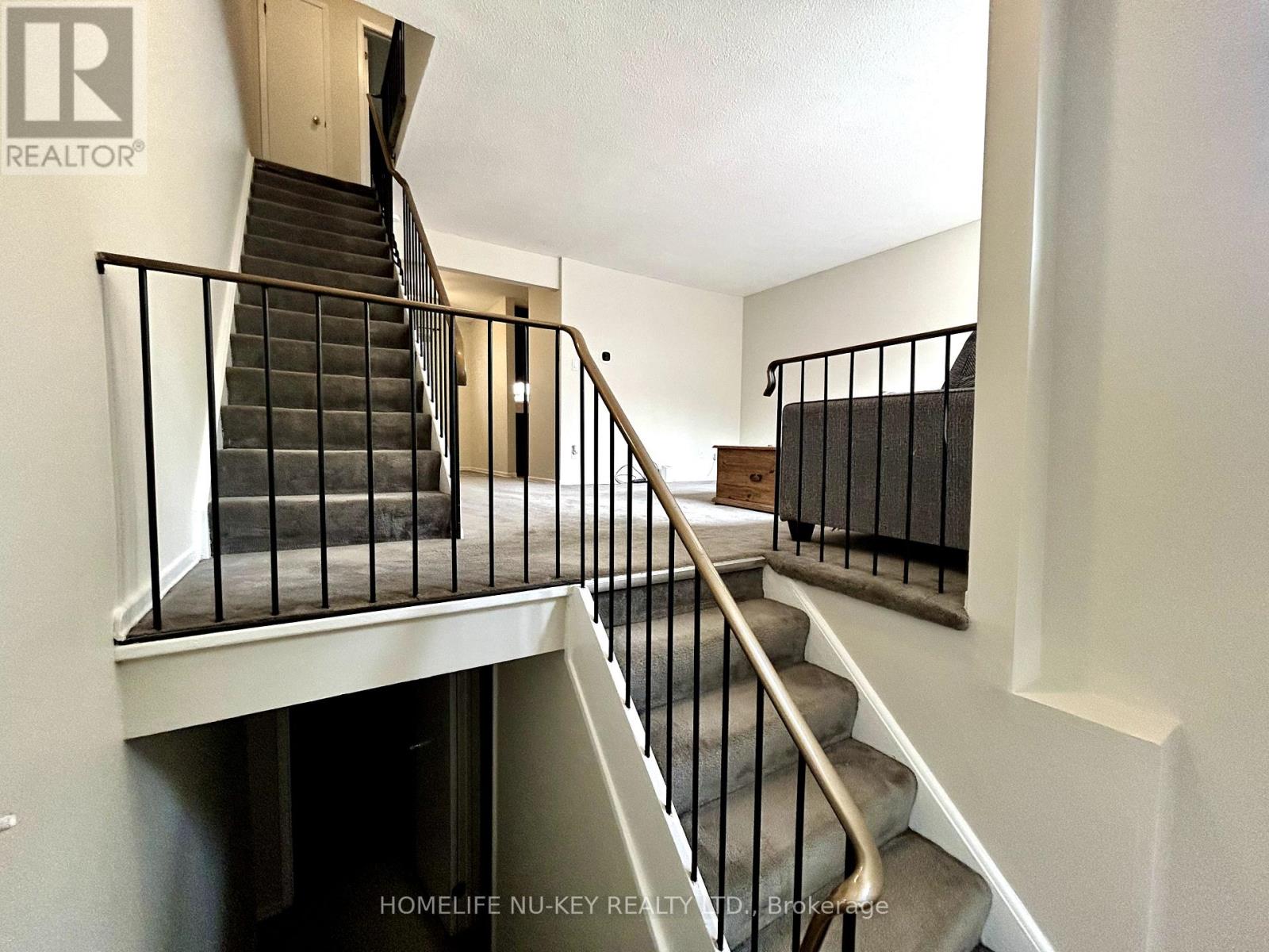 D4 - 63 Ferris Lane, Barrie, Ontario  L4M 5C4 - Photo 4 - S12202929