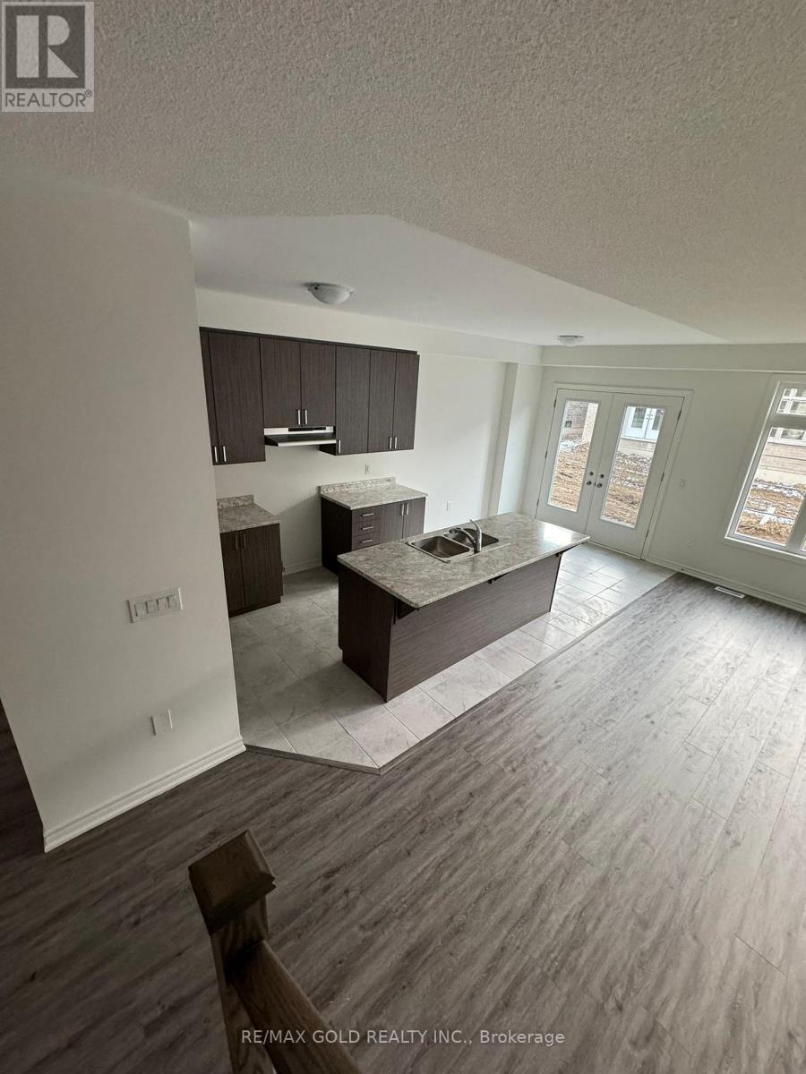 18 Sassafras Road, Springwater, Ontario  L0L 1Y3 - Photo 4 - S12202941